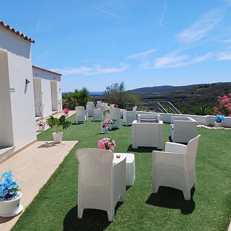 Sole&Sale Bed & Breakfast San Teodoro  Exterior foto